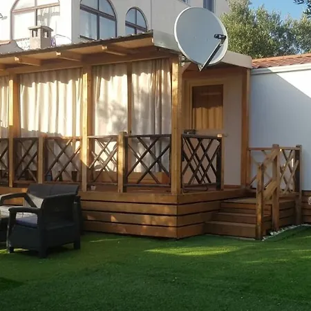 Mobile Homes Olive And Sea Vakantiehuis *