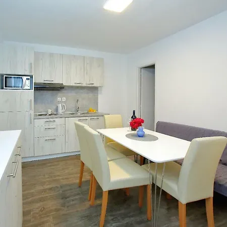 Vakantiehuis Mobile Homes Olive And Sea *