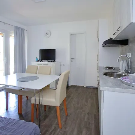 Mobile Homes Olive And Sea Vakantiehuis